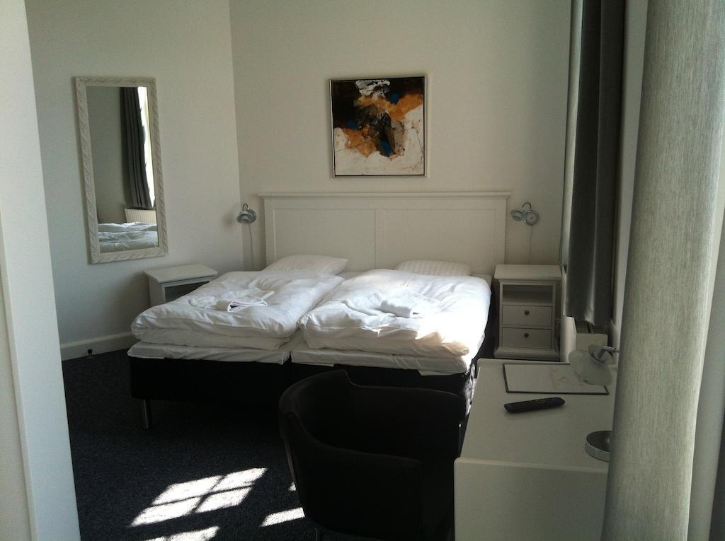 Hotel Posthuzed Ronne Room photo